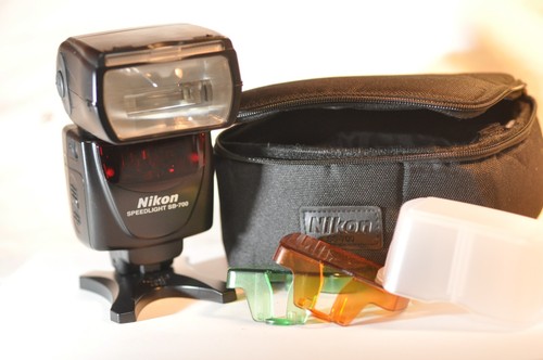 Nikon 700 speedlight - sb-700, i