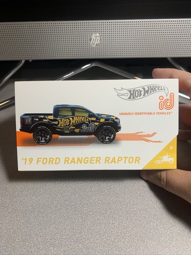 Hot wheels ford - hot,